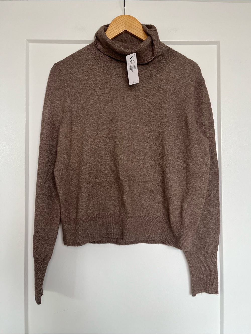 Express NWT Soft Turtleneck Sweater Small Taupe Heather Knit Long Sleeve